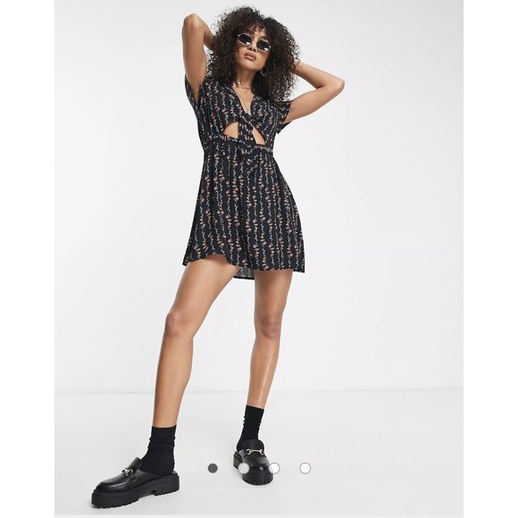 TOPSHOP Mini Shirt Linear Floral Dress Tie Front 100% Viscose Black Women Size 2 - Picture 1 of 11